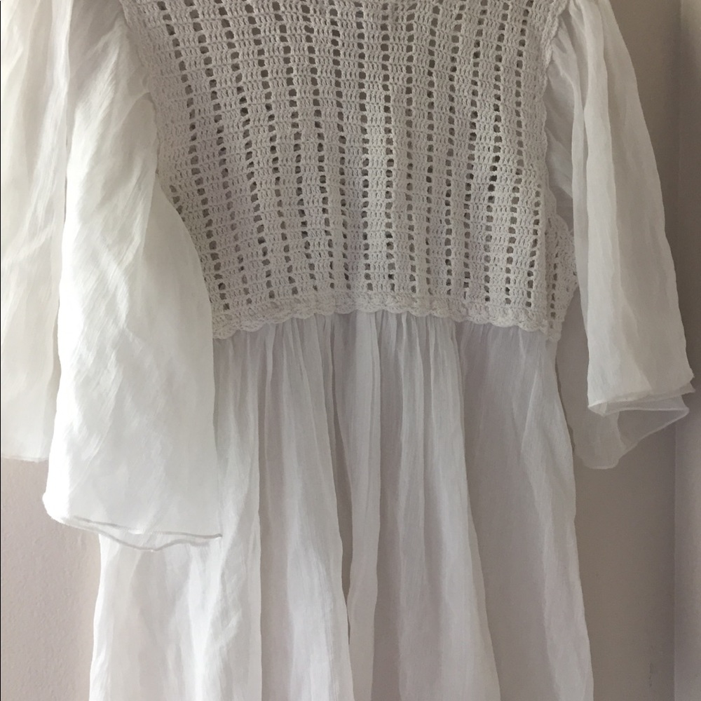 Top - Picture 2 of 4